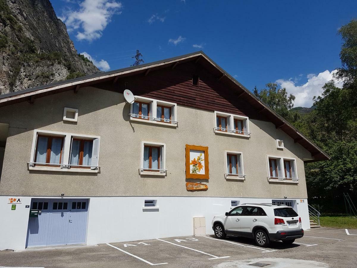 Ferienwohnung Les Lys Oranges Le Bourg-dʼOisans Exterior foto