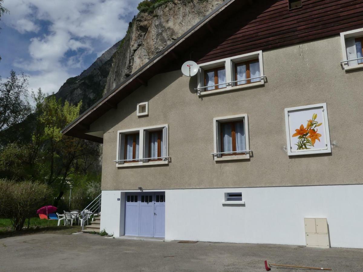 Ferienwohnung Les Lys Oranges Le Bourg-dʼOisans Exterior foto